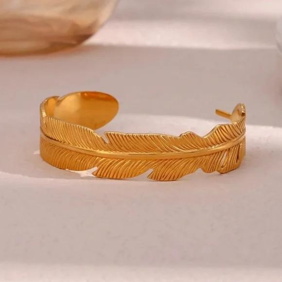 NEW 18K GOLD LEAF BANGLE CUFF BRACELET, NICE BRACELET, CUTE BRACELET - Picture 4 of 7